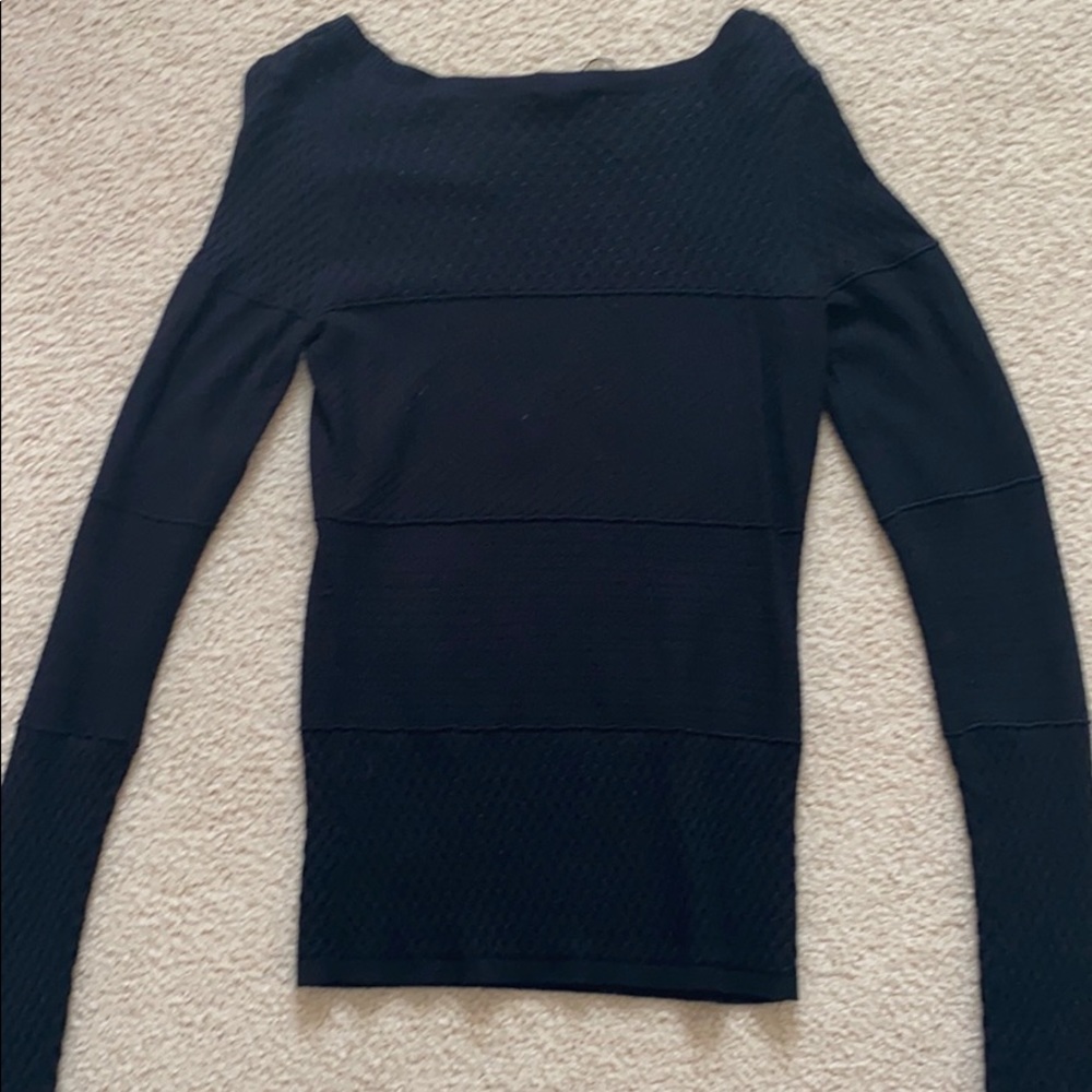 Express Sweater - Picture 3 of 3